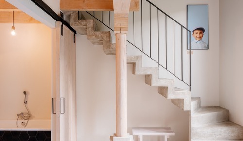 Room, Mezzanine