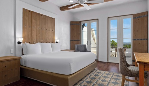 Presidential Suite, 3 Bedrooms, Kitchen