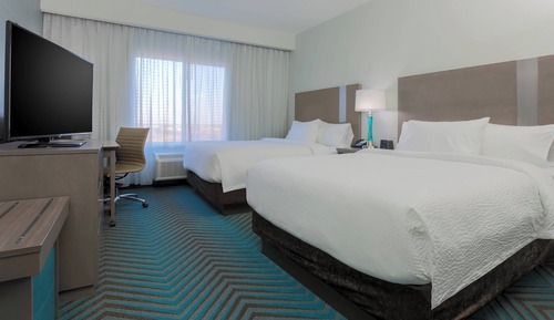 Room, 2 Queen Beds, Hearing Accessible (Accessible Bathtub)