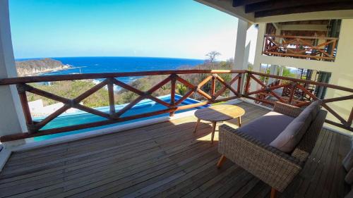 Queen Room with Sea View