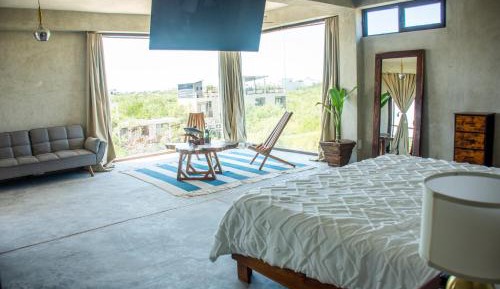 Deluxe Suite with Sea View