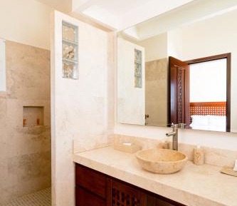 Two-Bedroom Apartment with Balcony and Sea View