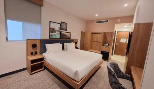 Queen Room