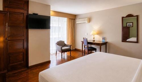 Superior King Room