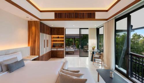 Hillside Pool Villa - King