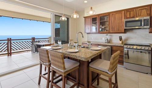 Two-Bedroom Apartment with Balcony and Sea View