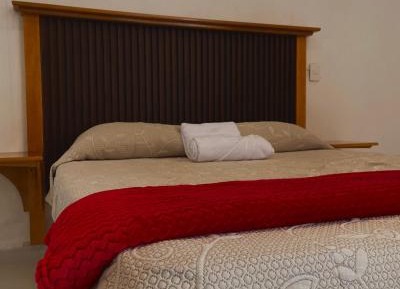 Deluxe Room (2 Adults + 1 Child)