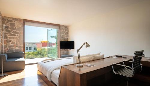 Balcony Room