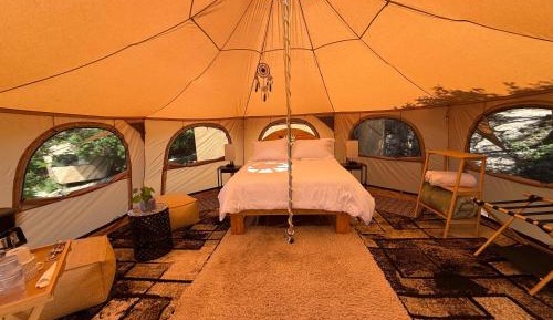 Double or Twin Room with Shared Bathroom