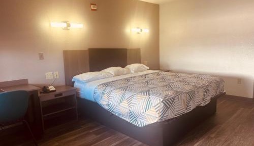 Deluxe King Room - Smoking