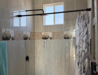 Quadruple Room with Private Bathroom