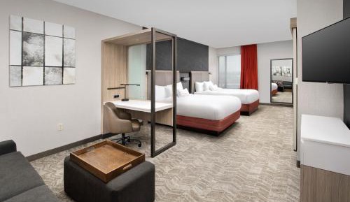 Queen Suite with Two Queen Beds and Trundle Sofa - Hearing Accessible