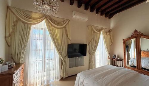 Standard Double Suite