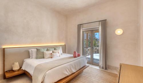 Two-Bedroom Apartment with Terrace