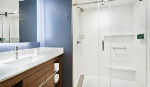 Queen Studio Suite with Two Queen Beds and Sofa Bed - City View