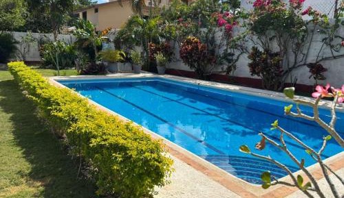 Deluxe Two-Bedroom Apartment with Garden View
