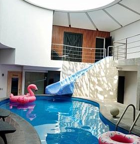 Suite with Private Pool