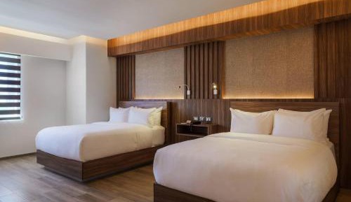 Quadruple Room with Two Queen Beds - Disability Access/Non Smoking/Interior Hall