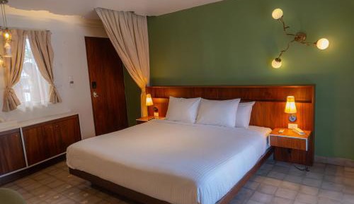 Superior King Room