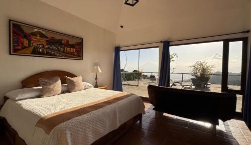 King Room with Mountain View