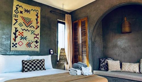 Suite with Garden View