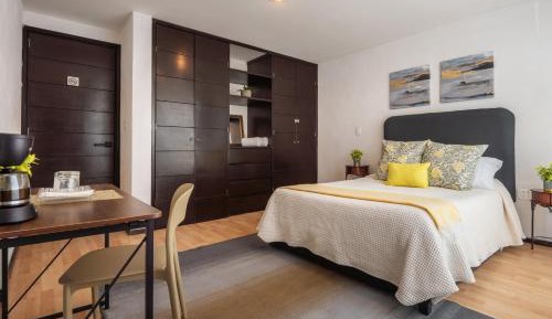 Standard Double Room with Shared Bathroom