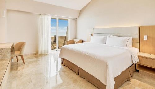Luxury Room Plus, Ocean Front, 1 King