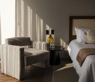 Queen Suite with Spa Bath