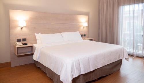 Standard King Room - Accessible