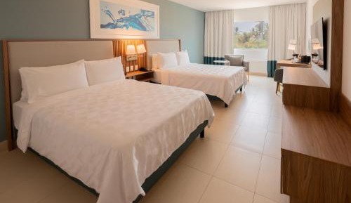 Standard Queen Room with Two Queen Beds - Top Floor