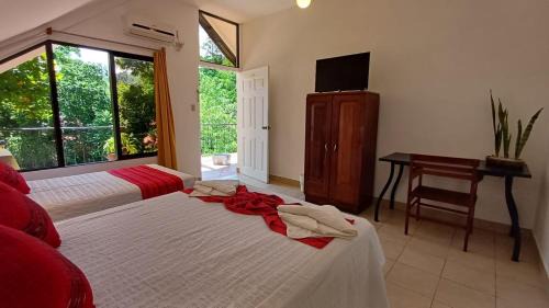 Comfort Triple Room