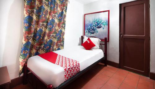 Standard One Single Bed