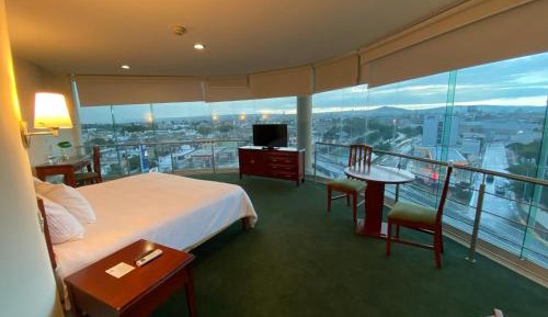 King Suite with Spa Bath