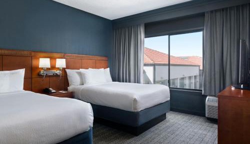 One-Bedroom Double Suite
