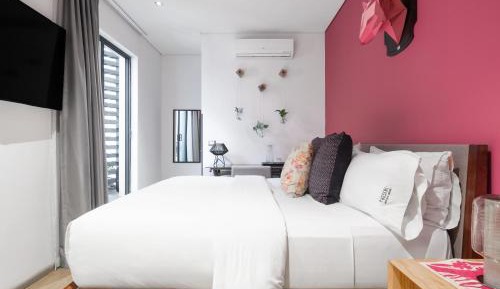 Standard King Room