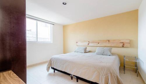 Triple Room with Shared Bathroom