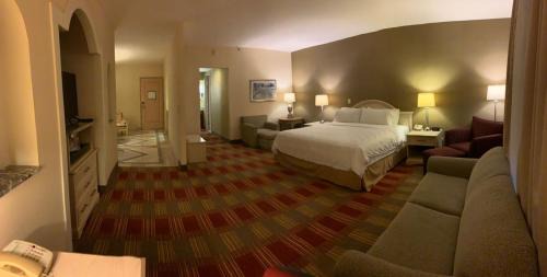 Feature Room - Non-Smoking