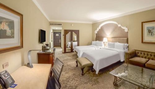 Deluxe King Room