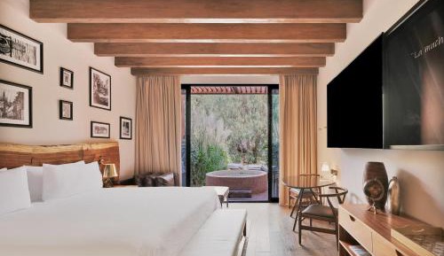 Serenity Suite 1 King