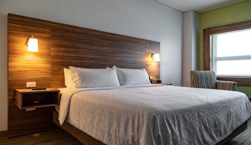 Standard King Room - Accessible