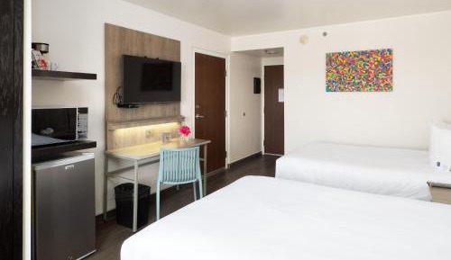 Standard Double Room with Two Double Beds
