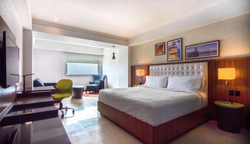King Room with Sofa Bed - Non-Smoking