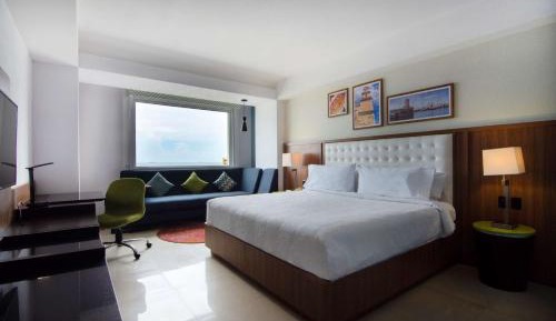 King Room with Ocean View - Non-Smoking