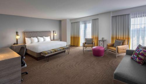 Premium King Room - Non-Smoking