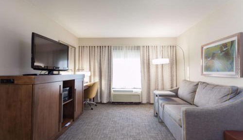 One-Bedroom Suite with Two Queen Beds and Kitchen - Non-Smoking