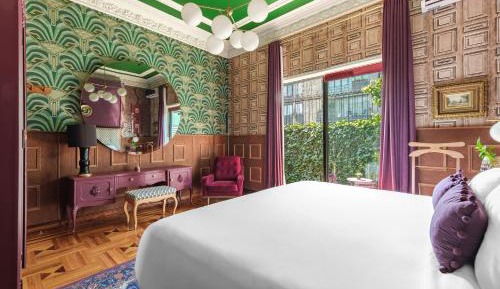 Executive Room