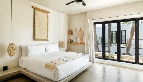 Drift Retreat with one Queen Bed