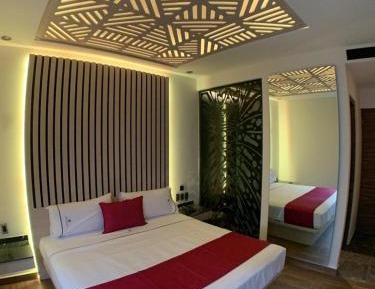 Deluxe Queen Room