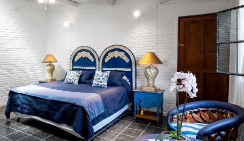 Deluxe King Suite