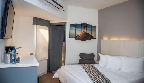 Superior Queen Room